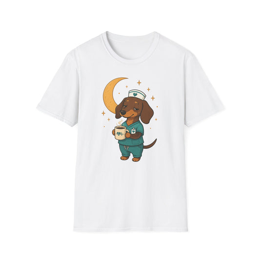 Dackel Nachtschwester T-Shirt – Süßes Dackel Krankenschwester Shirt mit Mond & Kaffee