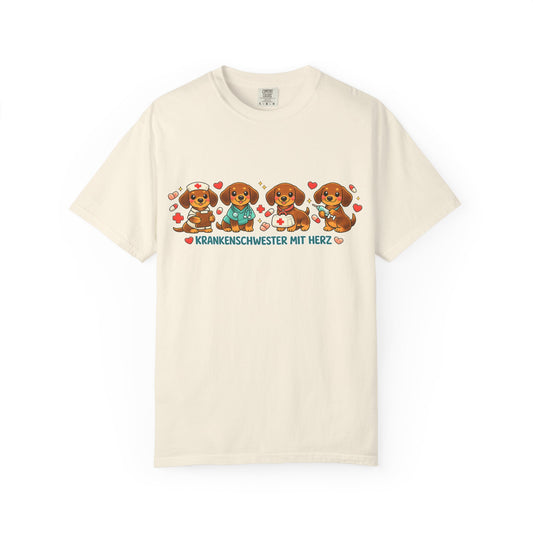Dackel Krankenschwester T-Shirt — Krankenschwester mit Herz