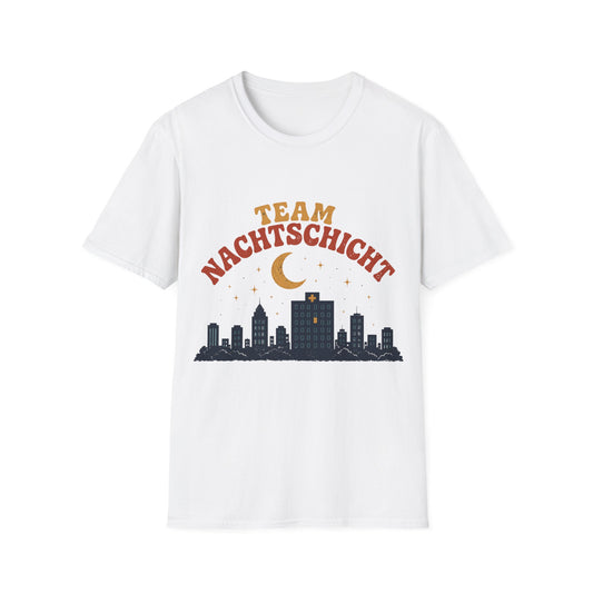 Team Nachtschicht T-Shirt – Retro Mond & Skyline Shirt für Krankenschwestern & Pflegekräfte